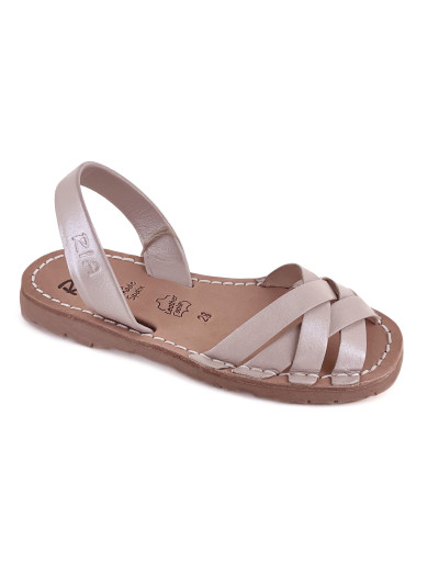 Menorquinas nude de niña